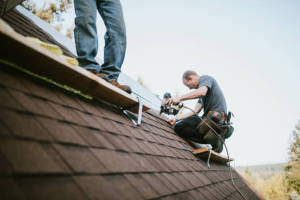 Local Roofers in La Barque Crk, MO